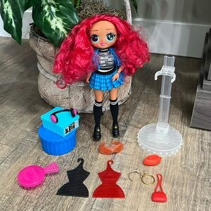 LOL Surprise Dolls O.M.G. Lights Class Prez Doll